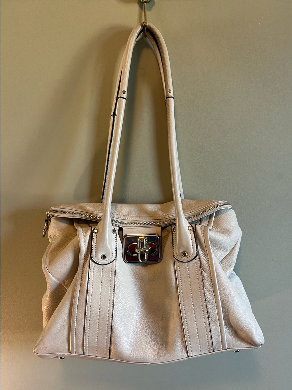 Cream Leather Shoulder Tote Bag - Classic Everyday Carry